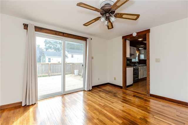 92 Hawksley Avenue, Warwick, RI 02889