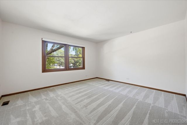 1308 Old Dominion Road, Naperville, IL 60540