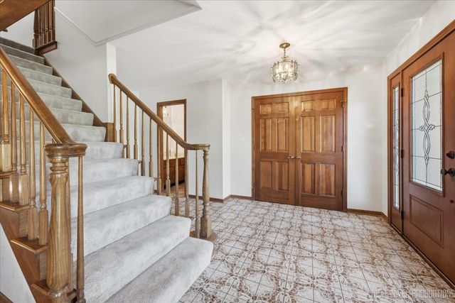 1308 Old Dominion Road, Naperville, IL 60540