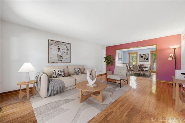 1308 Old Dominion Road, Naperville, IL 60540