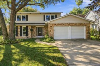 1308 Old Dominion Road, Naperville, IL 60540
