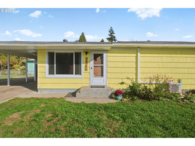 76395 RIVER Rd, Oakridge, OR 97463