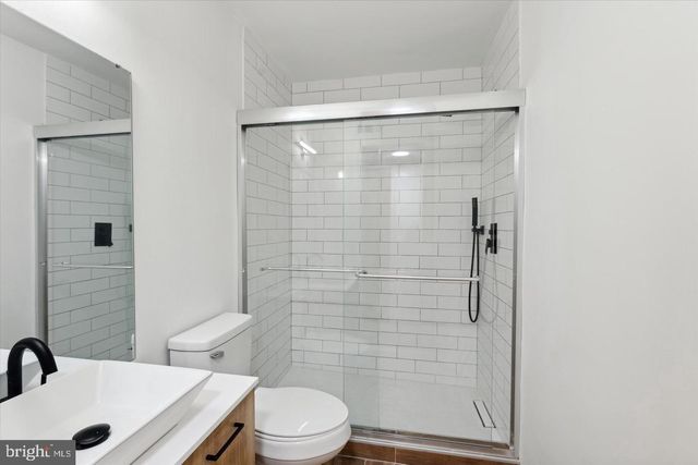 10185 DEDAKER DR, Philadelphia, PA 19116