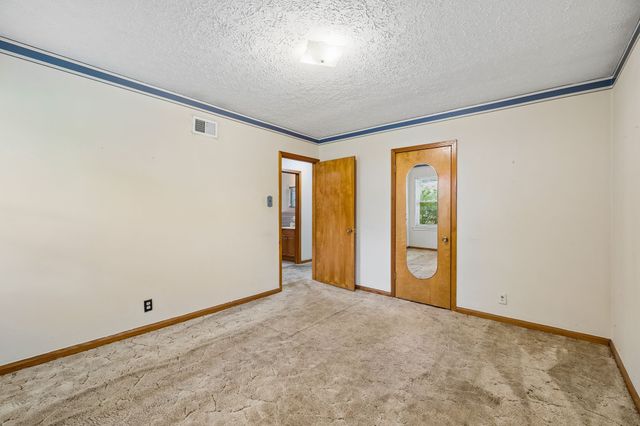 5 Richmond Dr, Clarksville, TN 37042