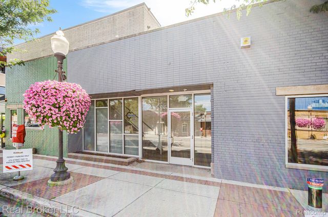 404 E 4th Street, Royal Oak, MI 48067