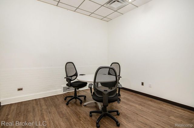 404 E 4th Street, Royal Oak, MI 48067