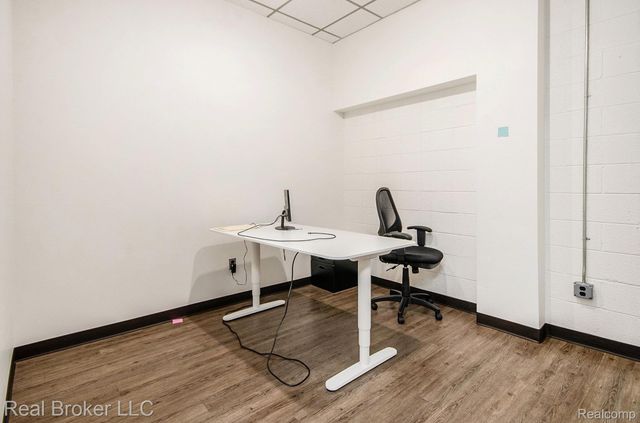 404 E 4th Street, Royal Oak, MI 48067