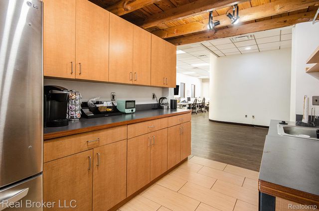 404 E 4th Street, Royal Oak, MI 48067