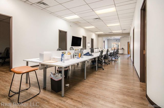 404 E 4th Street, Royal Oak, MI 48067