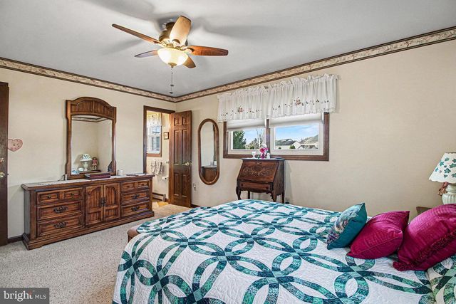 440 CROGHAN DR, Carlisle, PA 17013