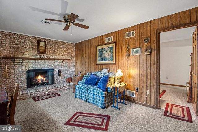 440 CROGHAN DR, Carlisle, PA 17013