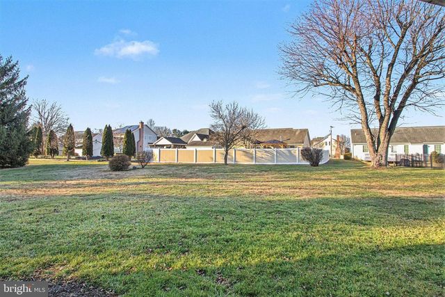 440 CROGHAN DR, Carlisle, PA 17013