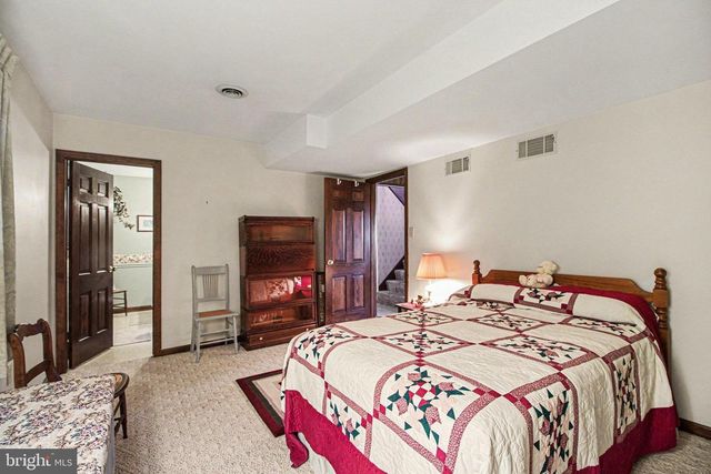 440 CROGHAN DR, Carlisle, PA 17013