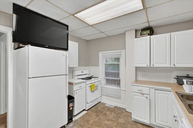 129 Palmer Street NE, Grand Rapids, MI 49505