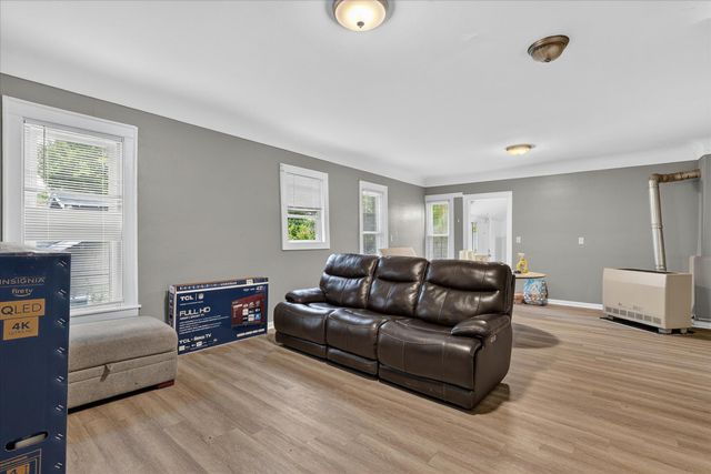 129 Palmer Street NE, Grand Rapids, MI 49505