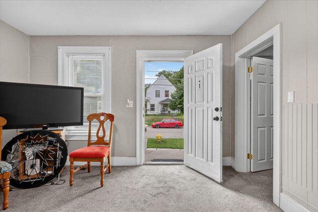 129 Palmer Street NE, Grand Rapids, MI 49505