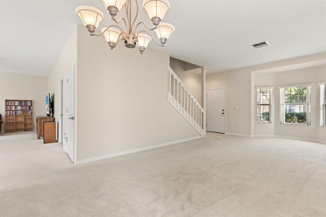 126 KNIGHTS HOLLOW DR, Apopka, FL 32712
