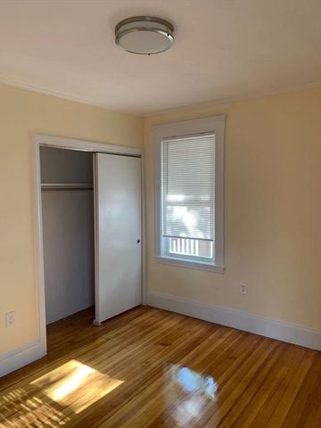 25 Tucker St 1, Milton, MA 02186
