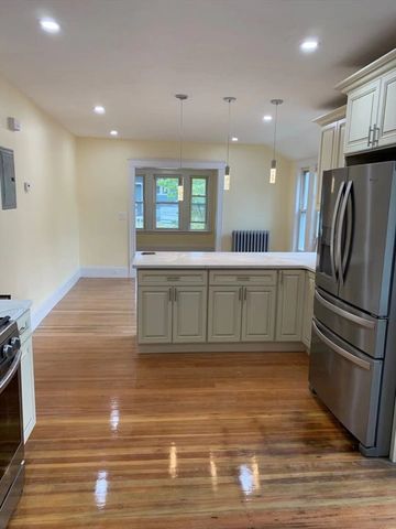 25 Tucker St 1, Milton, MA 02186