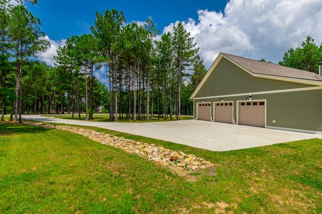 290 Wilderness Drive, Jasper, TN 37347