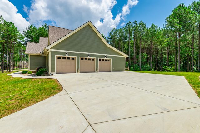 290 Wilderness Drive, Jasper, TN 37347