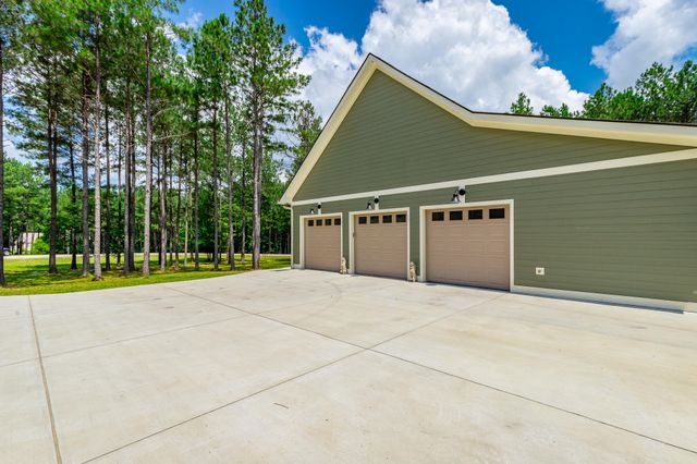 290 Wilderness Drive, Jasper, TN 37347
