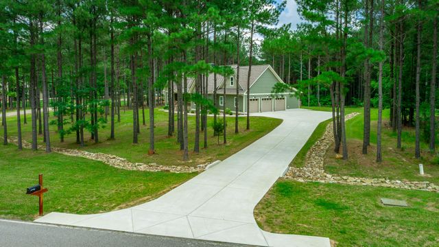290 Wilderness Drive, Jasper, TN 37347