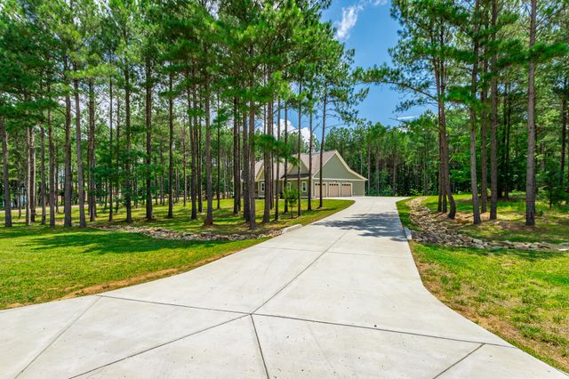290 Wilderness Drive, Jasper, TN 37347