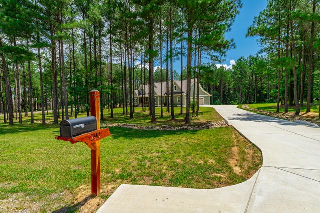 290 Wilderness Drive, Jasper, TN 37347