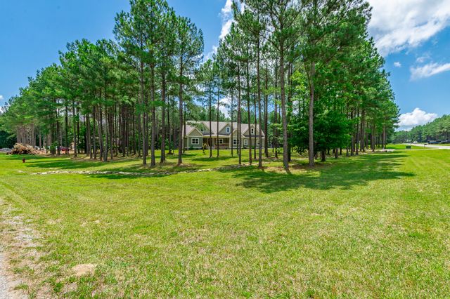 290 Wilderness Drive, Jasper, TN 37347