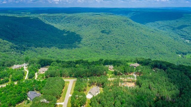 290 Wilderness Drive, Jasper, TN 37347