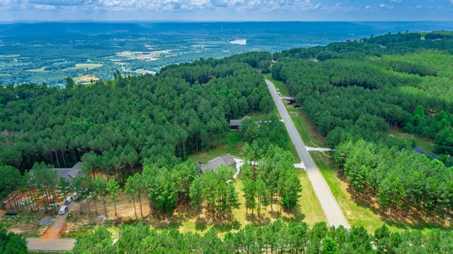 290 Wilderness Drive, Jasper, TN 37347