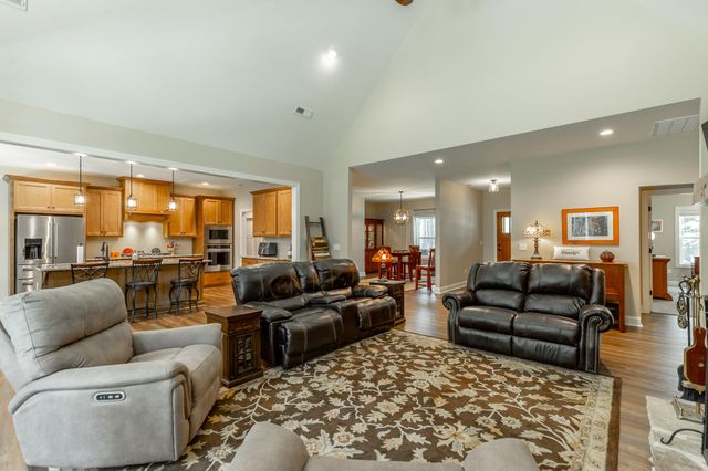 290 Wilderness Drive, Jasper, TN 37347
