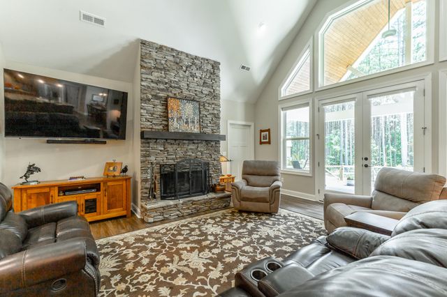 290 Wilderness Drive, Jasper, TN 37347