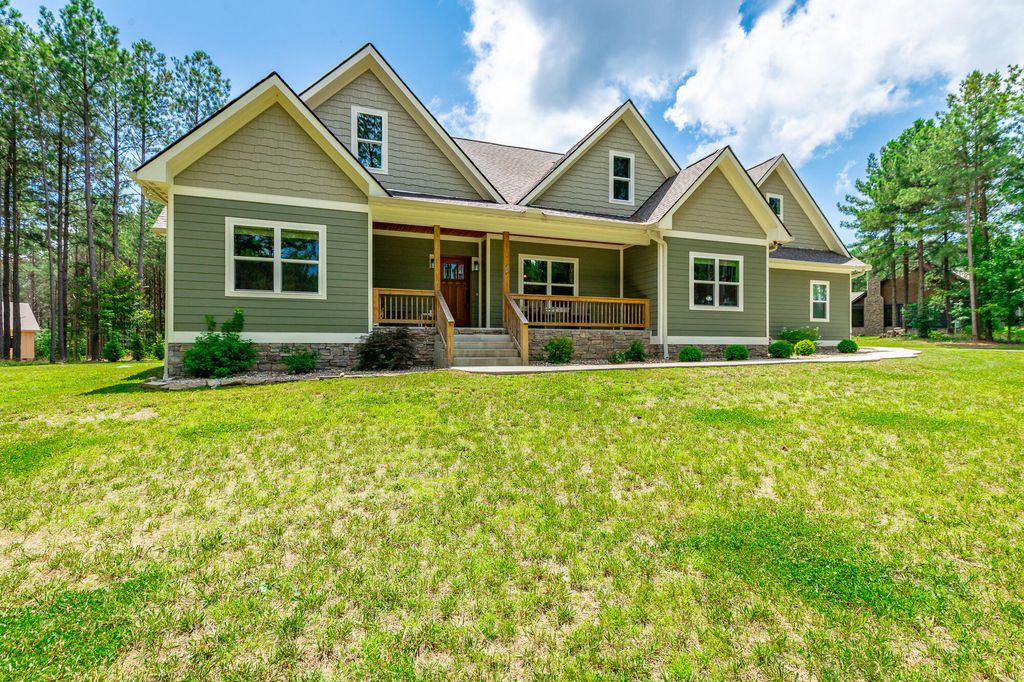 290 Wilderness Drive, Jasper, TN 37347