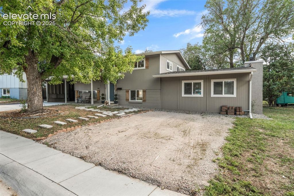 239 Elmwood Drive, Colorado Springs, CO 80907 — photo 3