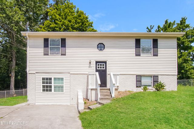 1803 Brookmill Rd, Knoxville, TN 37932