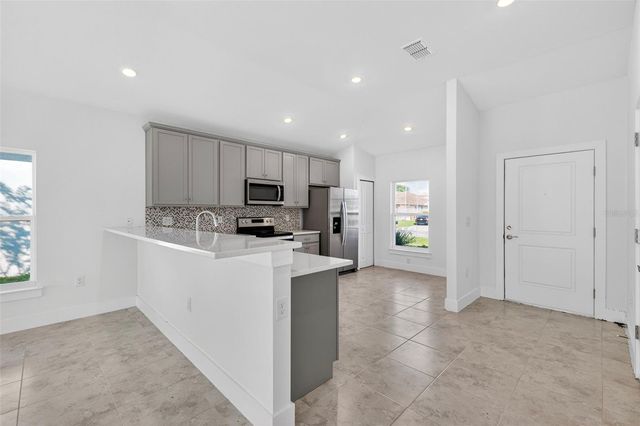 605 ROSE APPLE CIRCLE, Port Charlotte, FL 33954