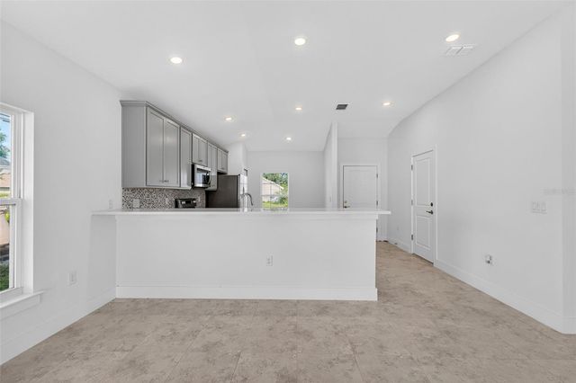 605 ROSE APPLE CIRCLE, Port Charlotte, FL 33954
