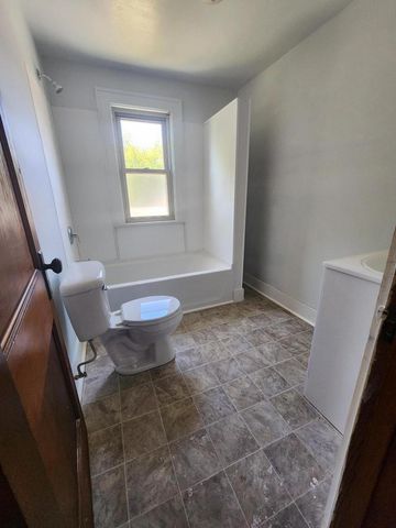 1604 Main STREET, Union Grove, WI 53182