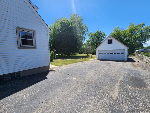 1604 Main STREET, Union Grove, WI 53182