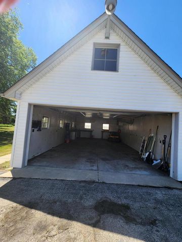 1604 Main STREET, Union Grove, WI 53182
