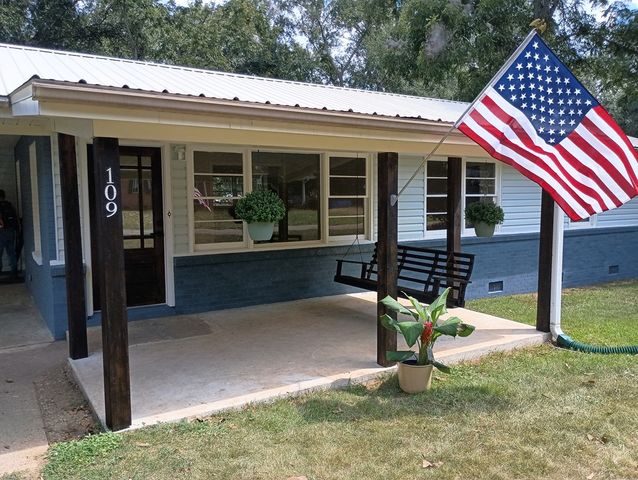 109 Byrd, Enterprise, AL 36330