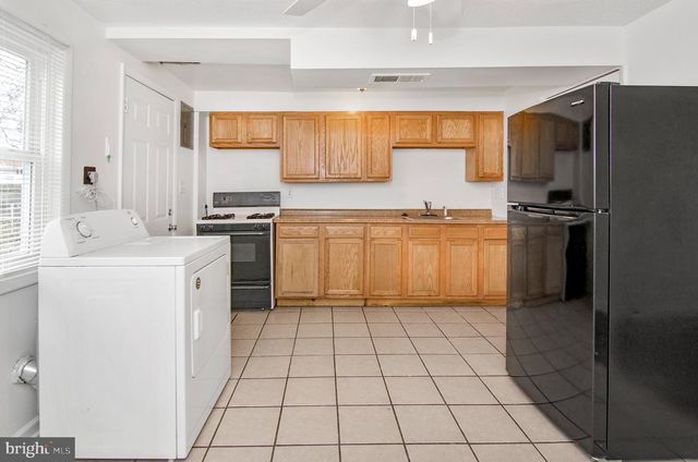 2064 LARKHALL RD, Baltimore, MD 21222
