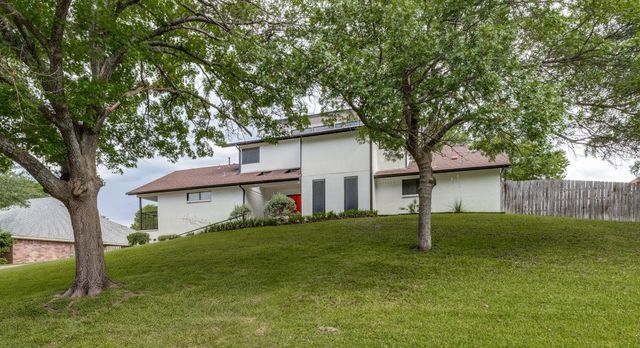 7412 Lochwood Court, Fort Worth, TX 76179
