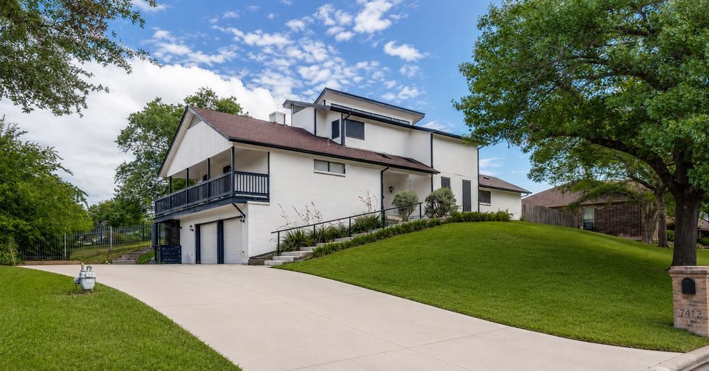 7412 Lochwood Court, Fort Worth, TX 76179