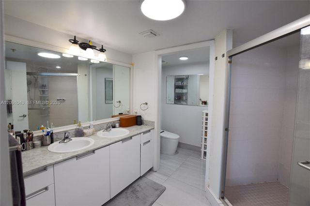 1881 79th St Cswy 1102, North Bay Village, FL 33141