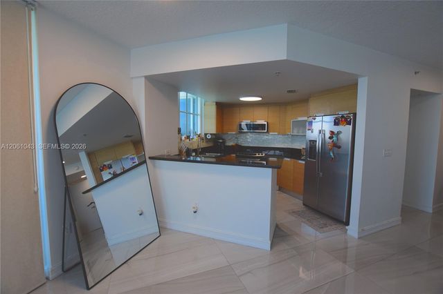 1881 79th St Cswy 1102, North Bay Village, FL 33141
