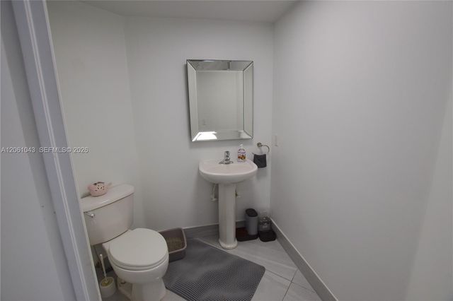 1881 79th St Cswy 1102, North Bay Village, FL 33141
