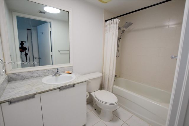 1881 79th St Cswy 1102, North Bay Village, FL 33141